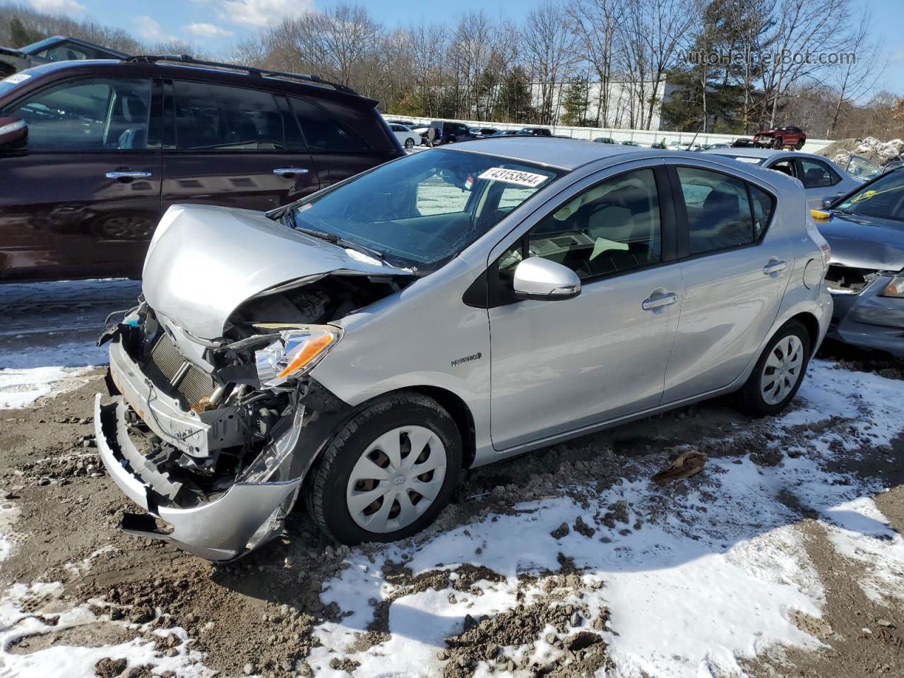 2013 Toyota Prius C  Серебряный vin: JTDKDTB35D1531698