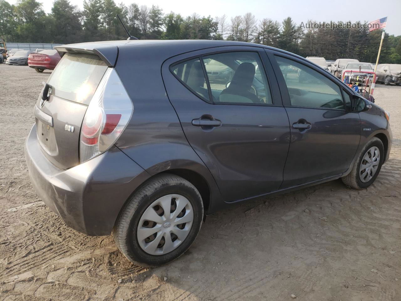 2013 Toyota Prius C  Silver vin: JTDKDTB35D1541146