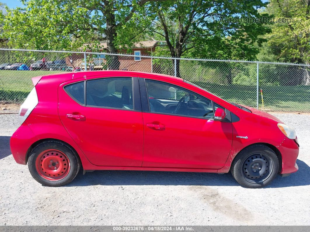 2014 Toyota Prius C One Red vin: JTDKDTB35E1059522