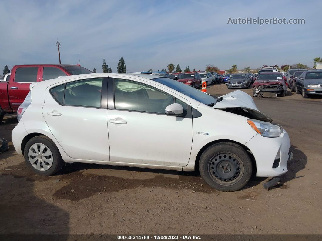 2014 Toyota Prius C One White vin: JTDKDTB35E1069998