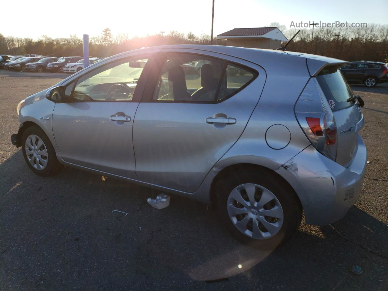 2014 Toyota Prius C  Silver vin: JTDKDTB35E1562516