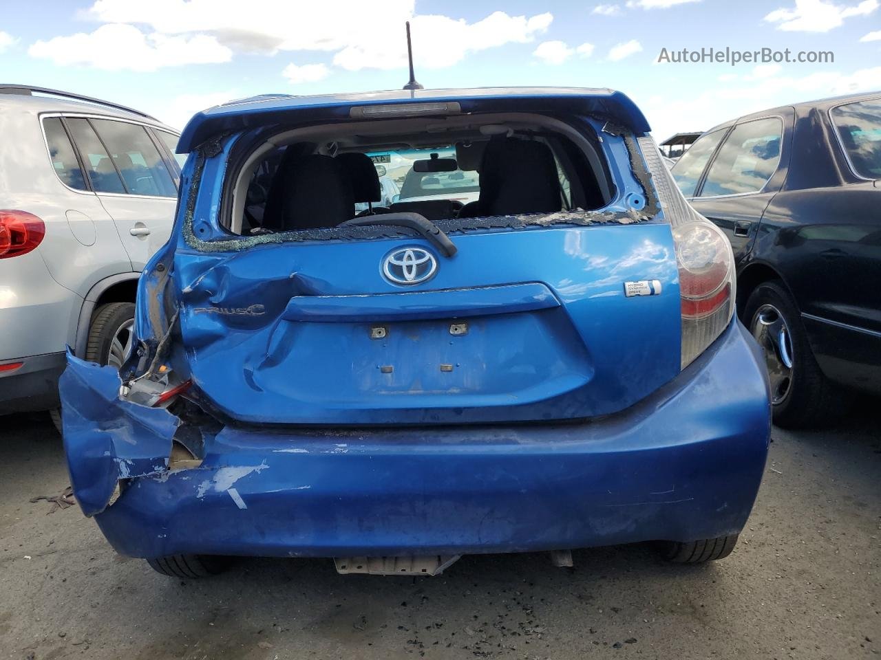 2013 Toyota Prius C  Blue vin: JTDKDTB36D1036314