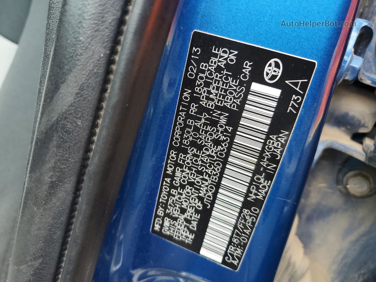 2013 Toyota Prius C  Blue vin: JTDKDTB36D1036314