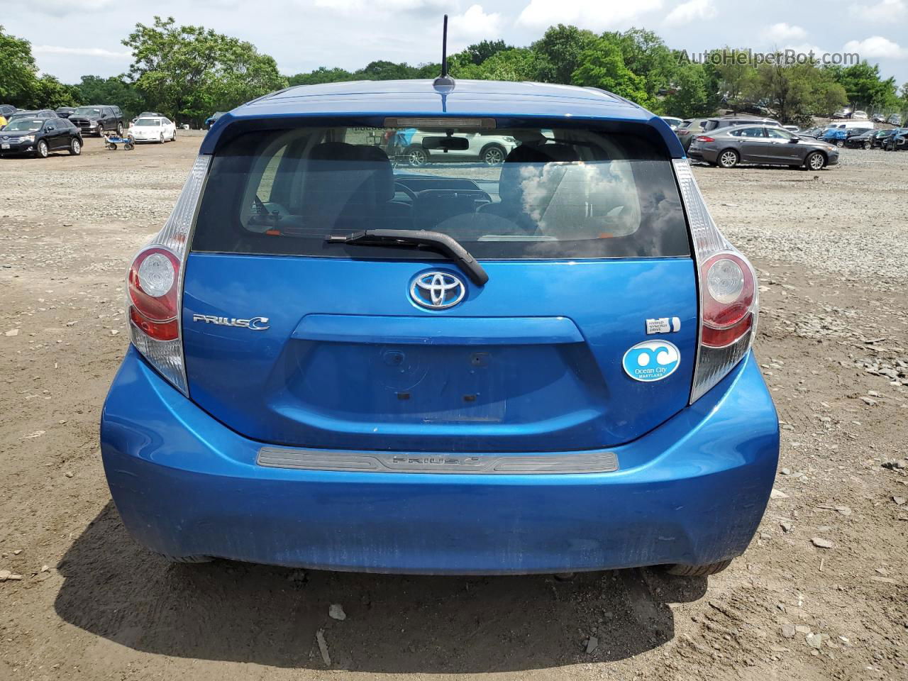 2013 Toyota Prius C  Blue vin: JTDKDTB36D1039472