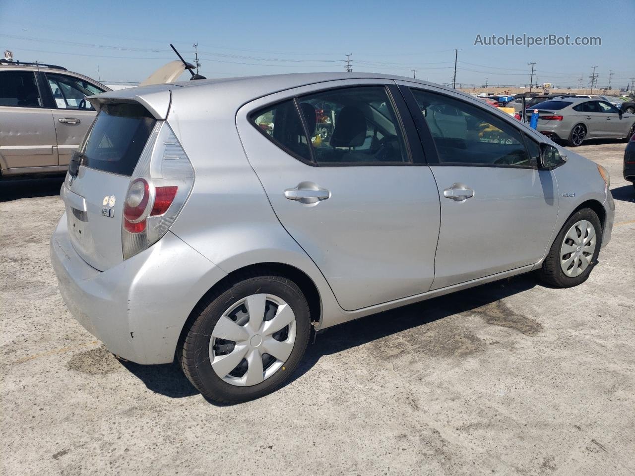 2013 Toyota Prius C  Silver vin: JTDKDTB36D1531483