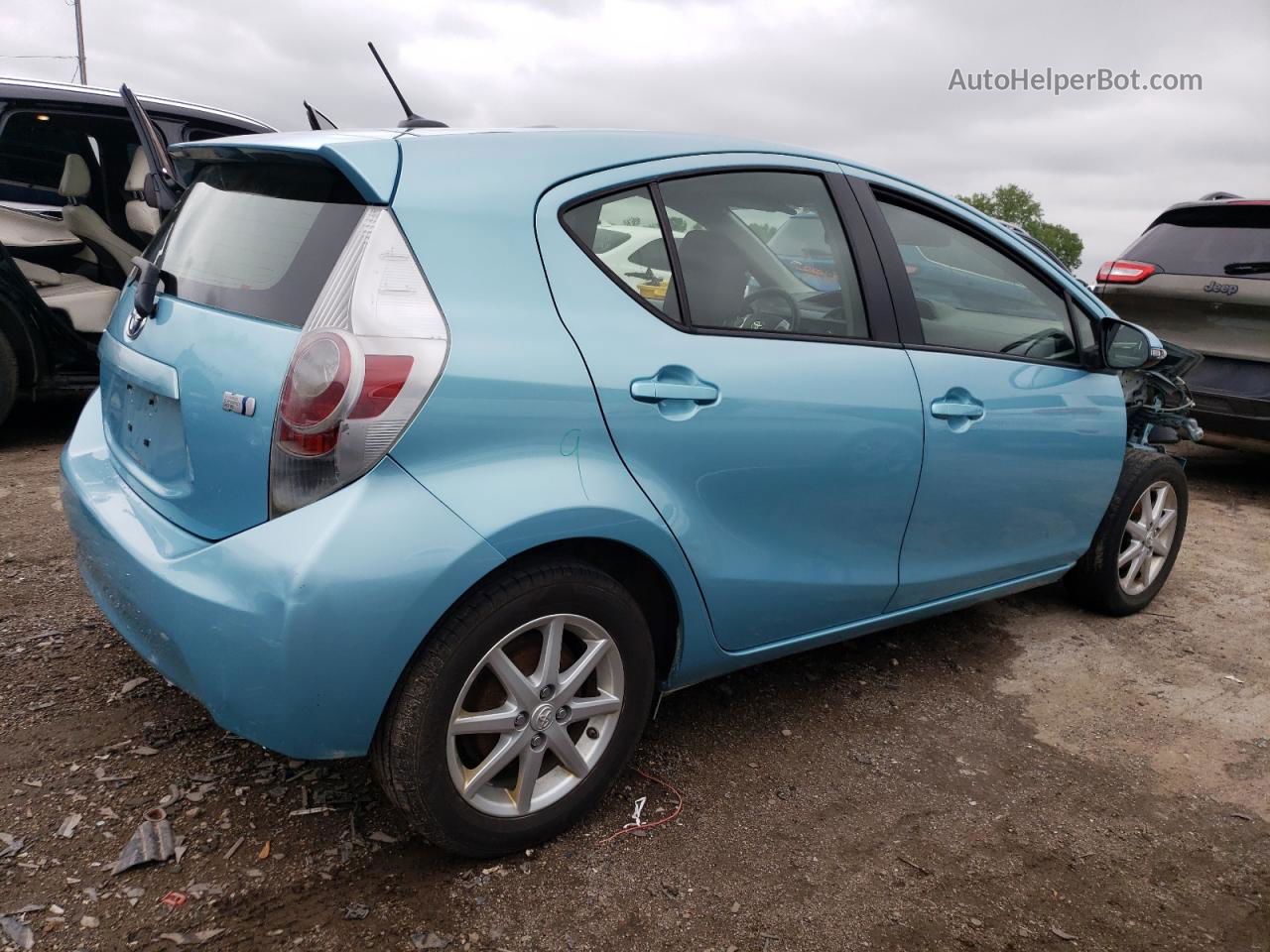 2013 Toyota Prius C  Blue vin: JTDKDTB37D1043448