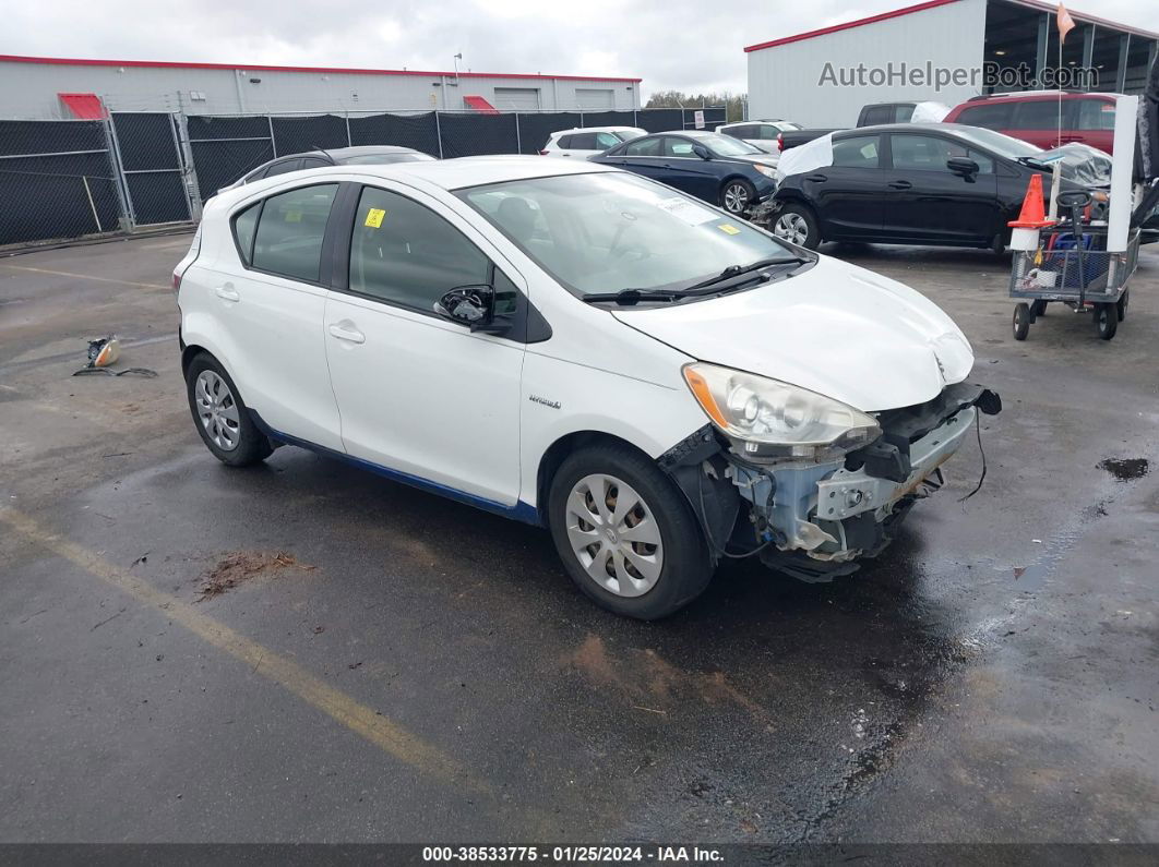 2014 Toyota Prius C Two White vin: JTDKDTB37E1064771