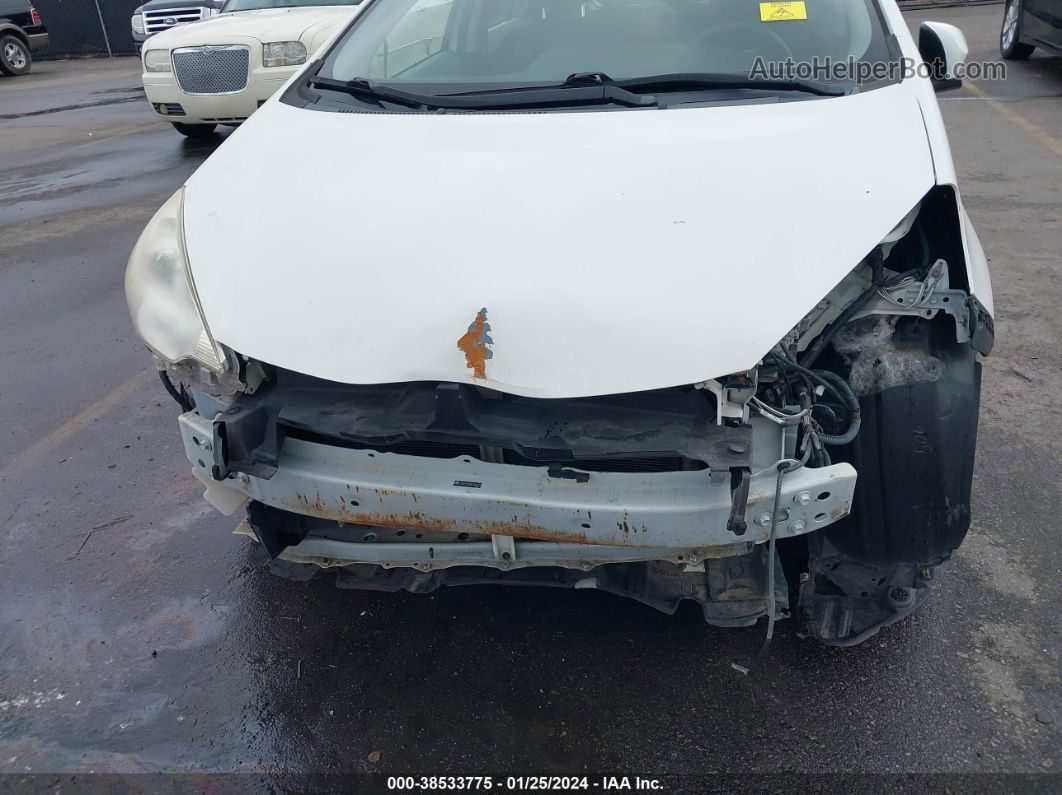 2014 Toyota Prius C Two White vin: JTDKDTB37E1064771