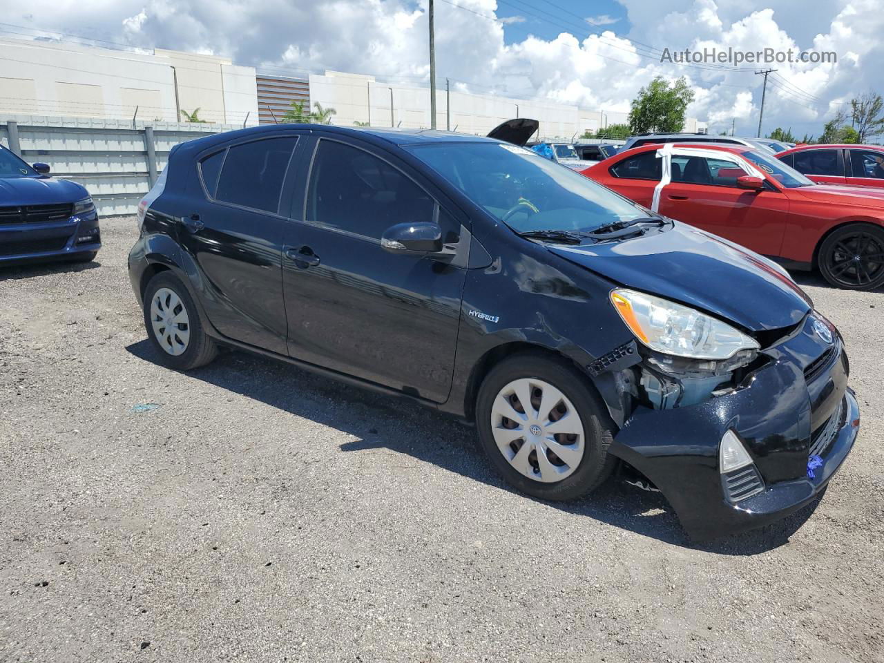 2014 Toyota Prius C  Черный vin: JTDKDTB37E1067623