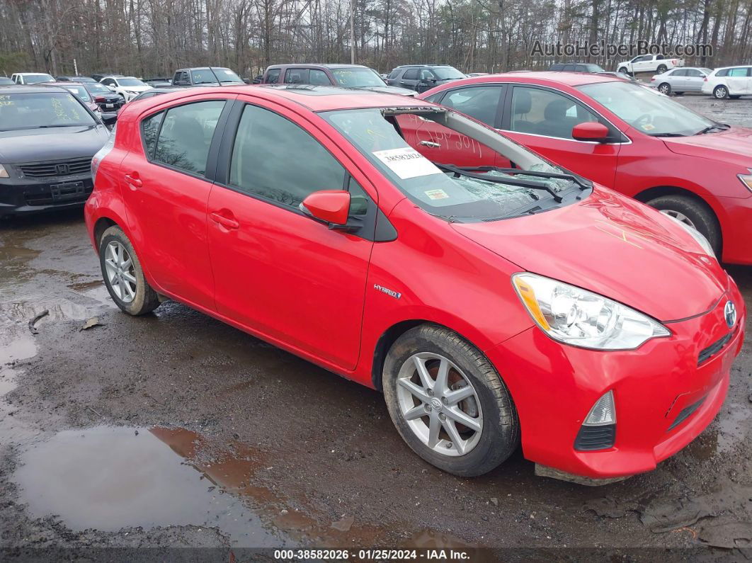 2014 Toyota Prius C Three Red vin: JTDKDTB37E1068206