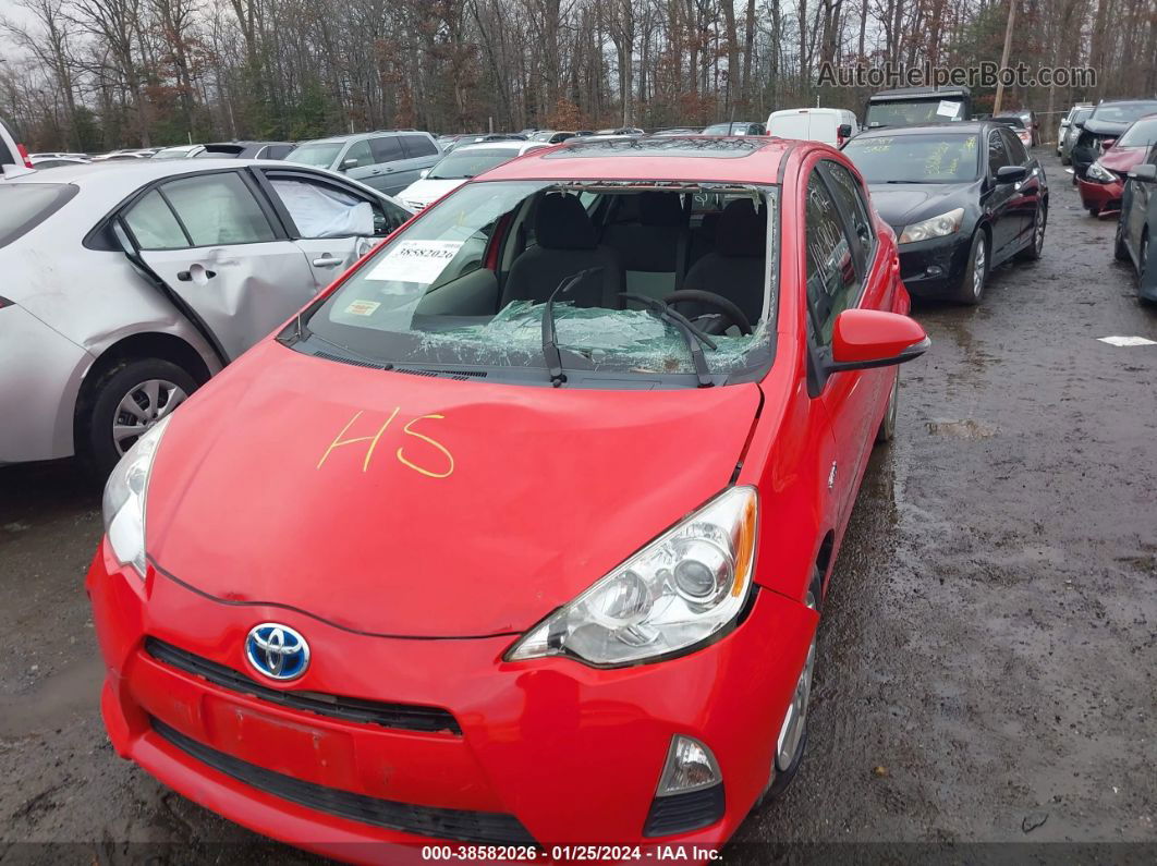 2014 Toyota Prius C Three Red vin: JTDKDTB37E1068206