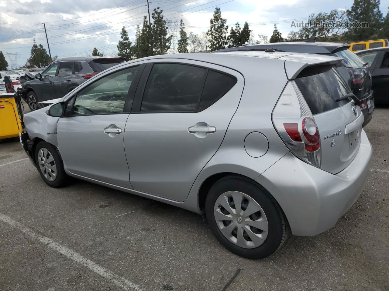 2014 Toyota Prius C  Silver vin: JTDKDTB37E1075589