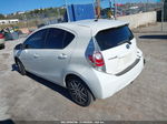 2014 Toyota Prius C Two Белый vin: JTDKDTB37E1558628