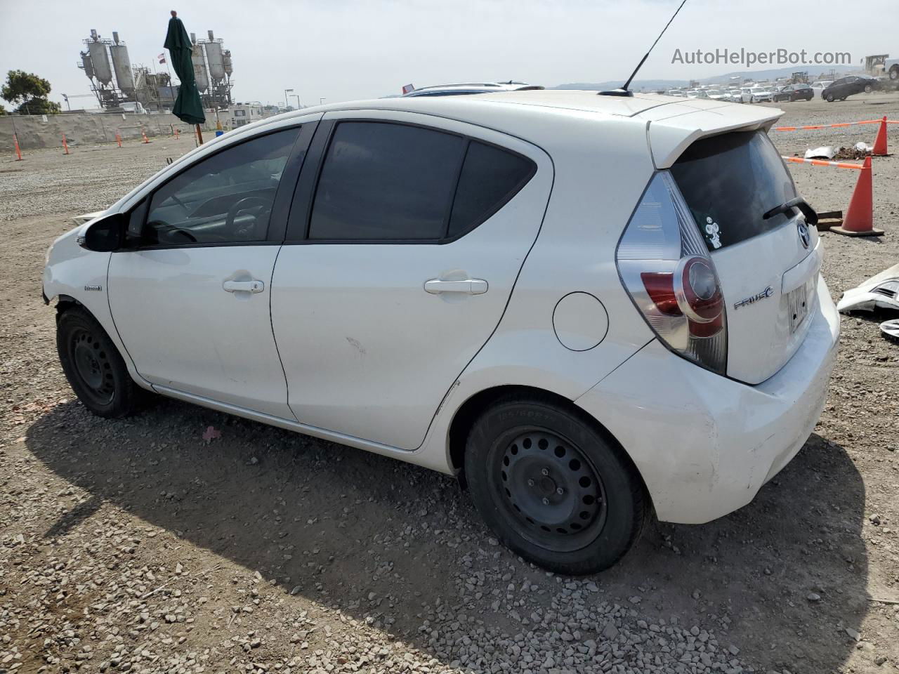 2014 Toyota Prius C  White vin: JTDKDTB37E1566079