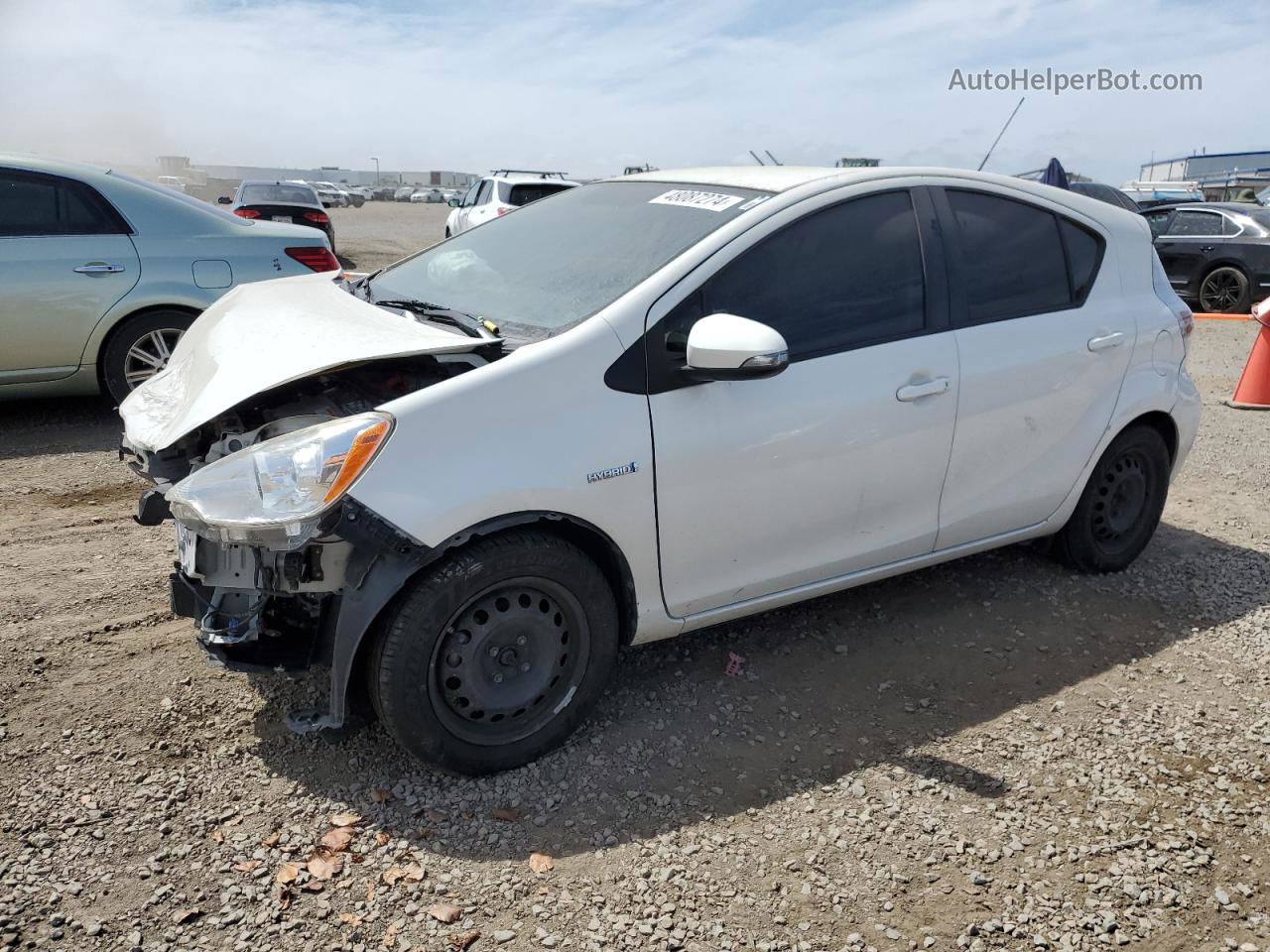 2014 Toyota Prius C  White vin: JTDKDTB37E1566079