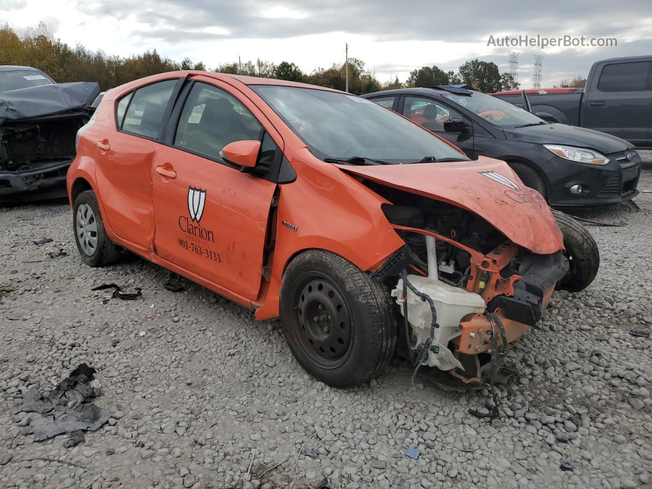 2013 Toyota Prius C  Orange vin: JTDKDTB38D1040168