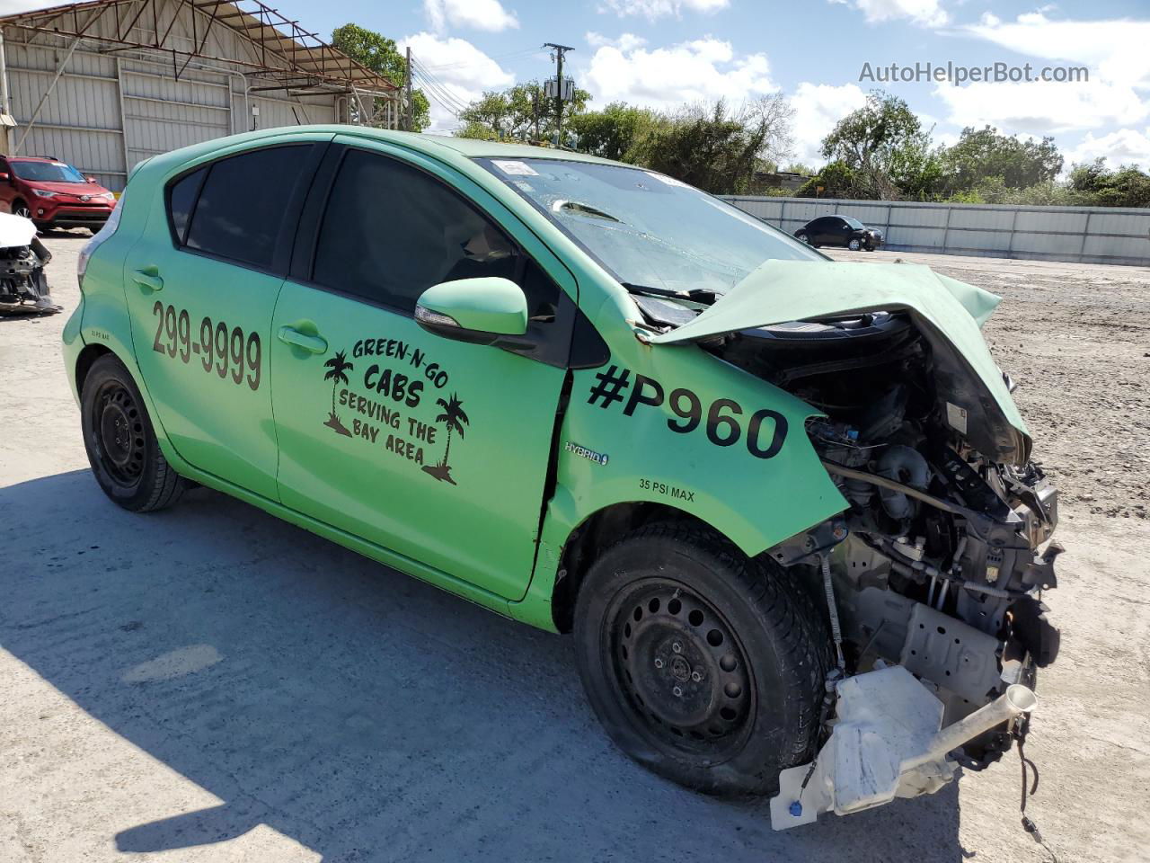 2013 Toyota Prius C  Зеленый vin: JTDKDTB38D1543960