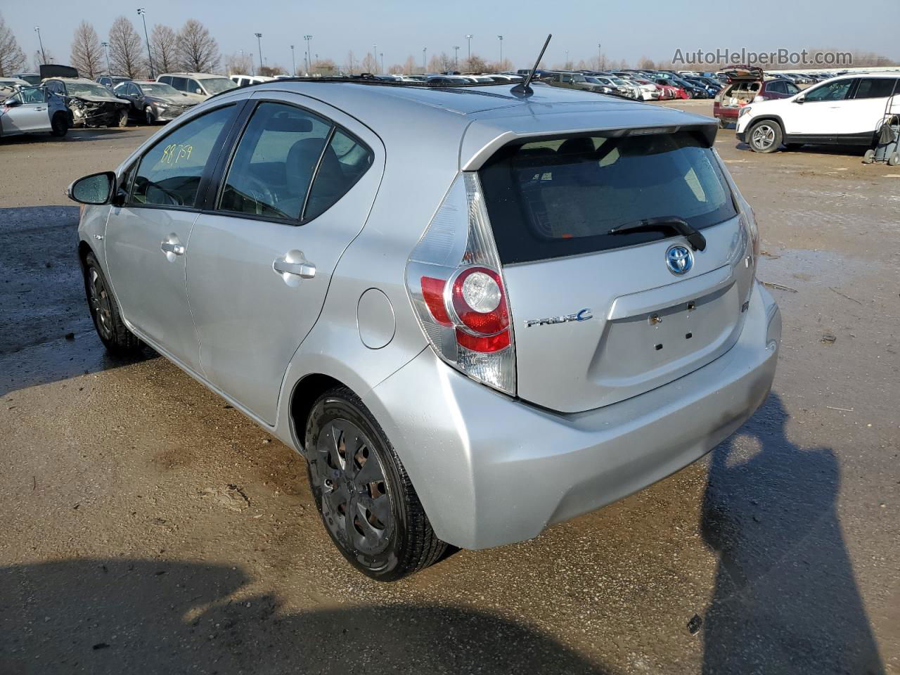 2013 Toyota Prius C  Белый vin: JTDKDTB38D1554778