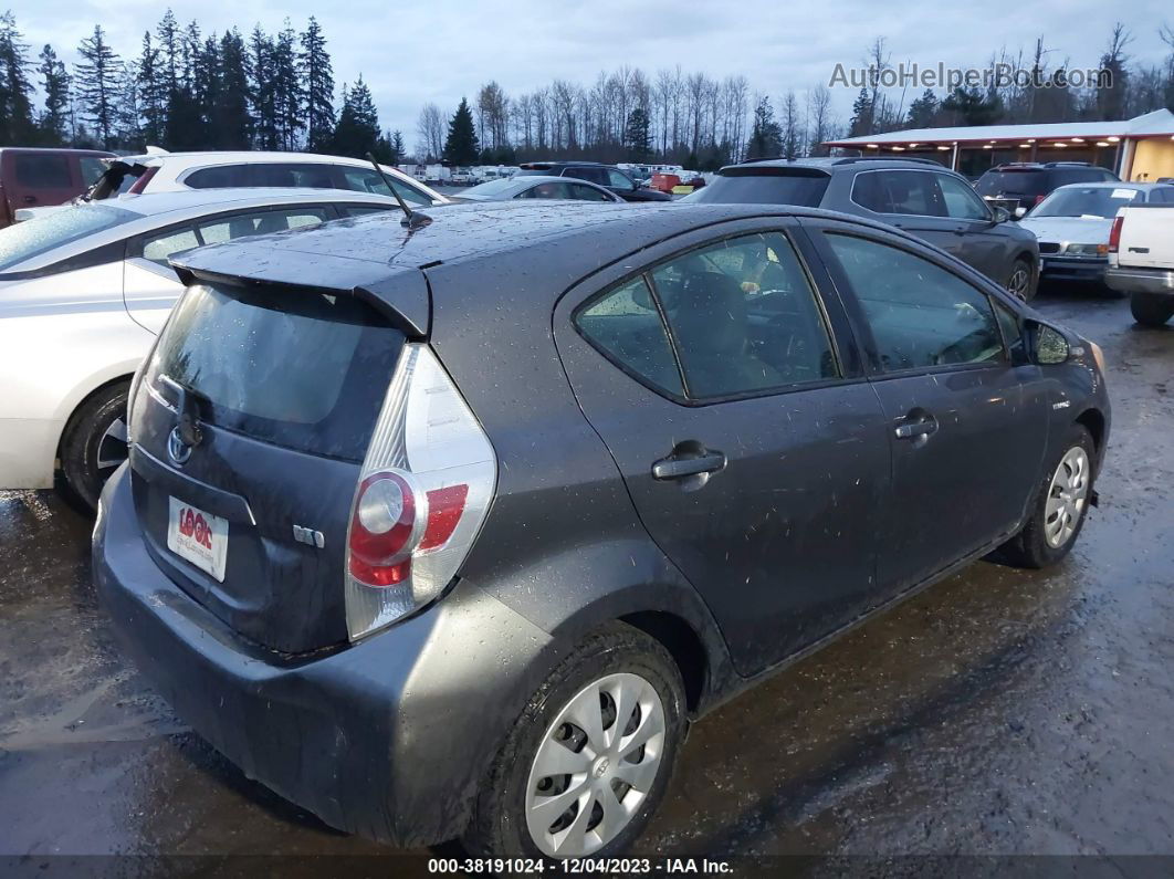 2014 Toyota Prius C Two Серый vin: JTDKDTB38E1572022