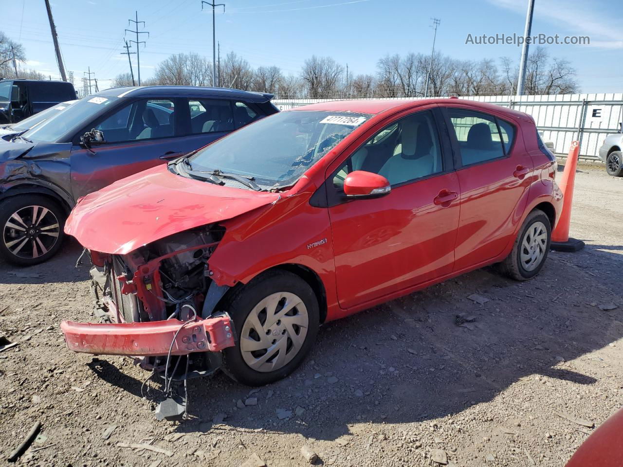 2016 Toyota Prius C  Red vin: JTDKDTB38G1125614