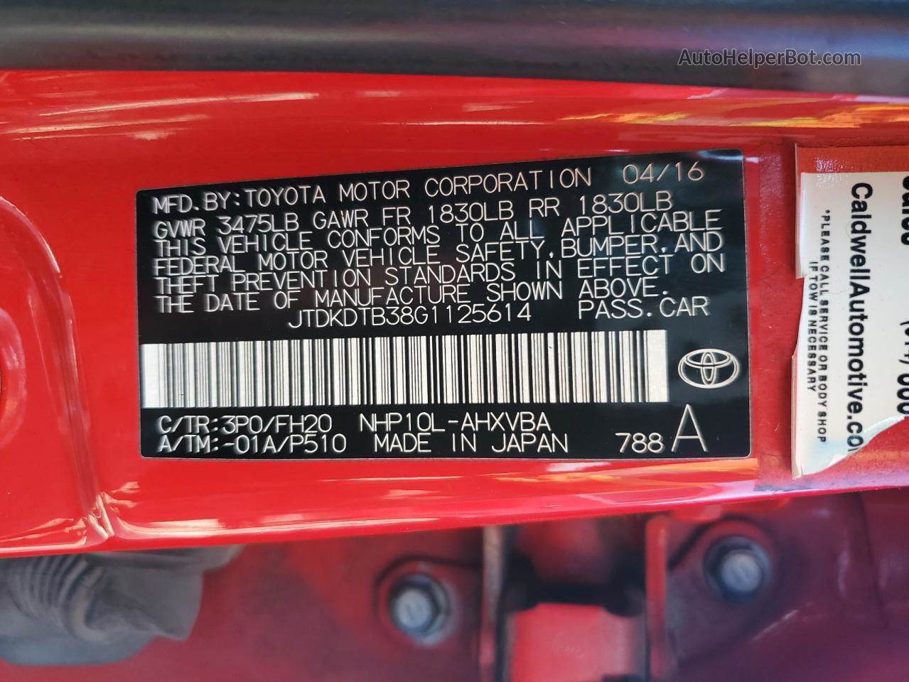 2016 Toyota Prius C  Red vin: JTDKDTB38G1125614