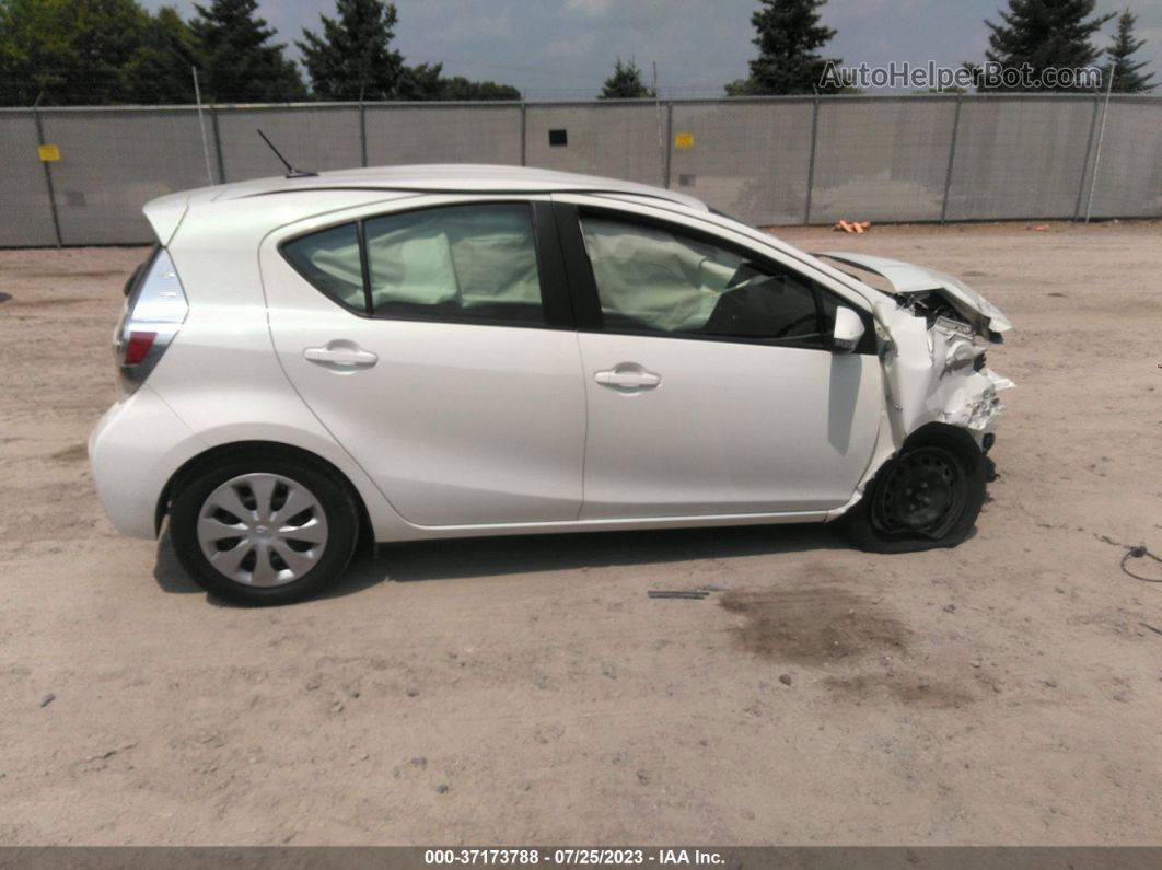 2014 Toyota Prius C One/three/two/four White vin: JTDKDTB39E1059054