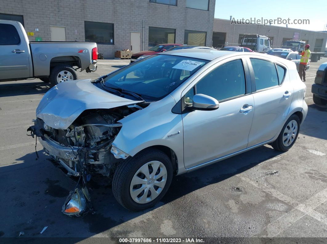 2014 Toyota Prius C Three Белый vin: JTDKDTB39E1085282