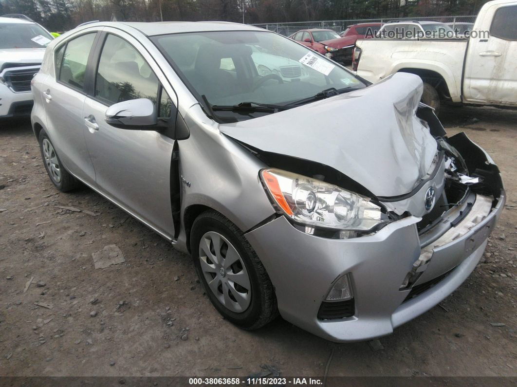 2014 Toyota Prius C Two Silver vin: JTDKDTB39E1559862