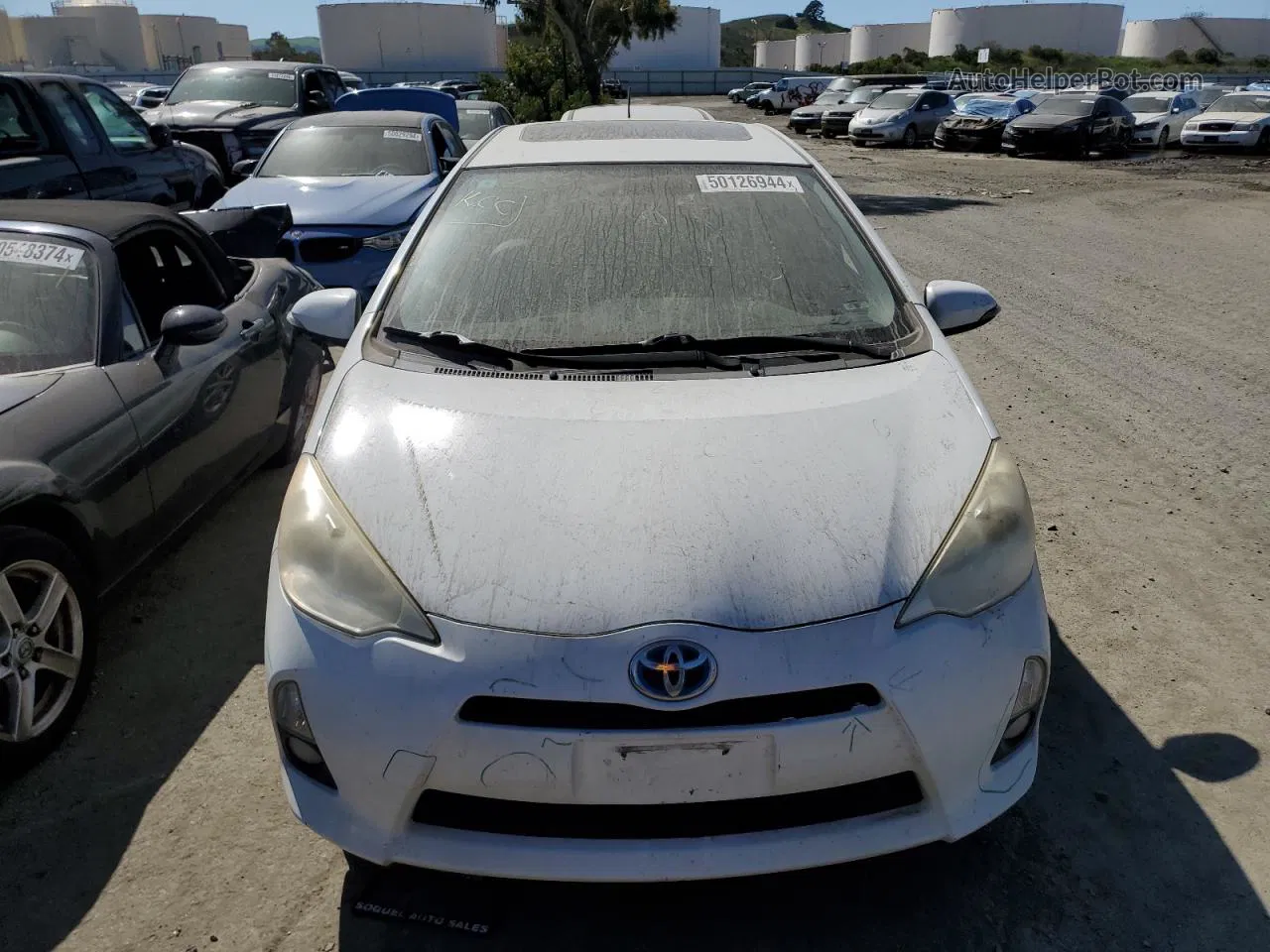 2013 Toyota Prius C  White vin: JTDKDTB3XD1032735