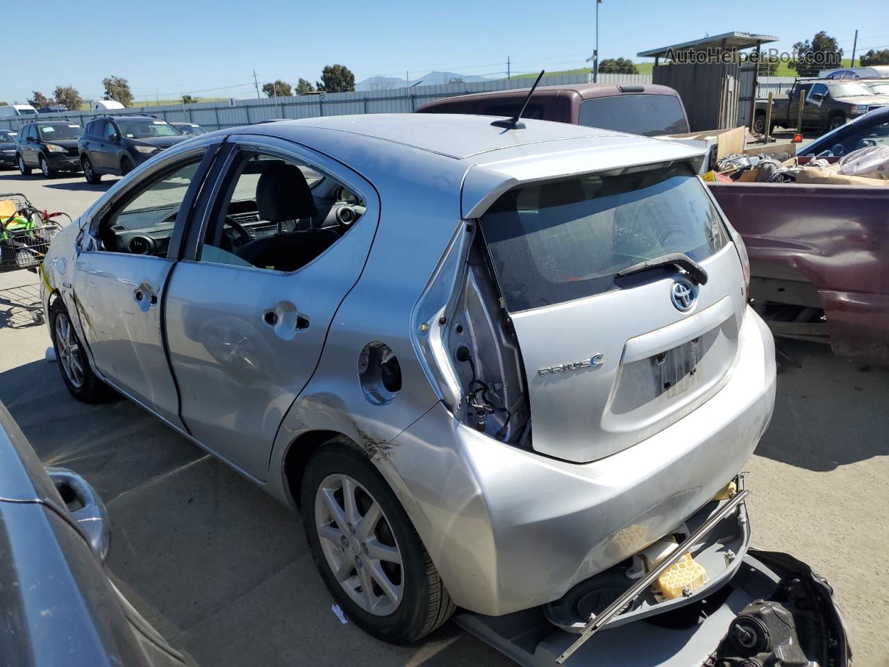 2013 Toyota Prius C  Silver vin: JTDKDTB3XD1040933