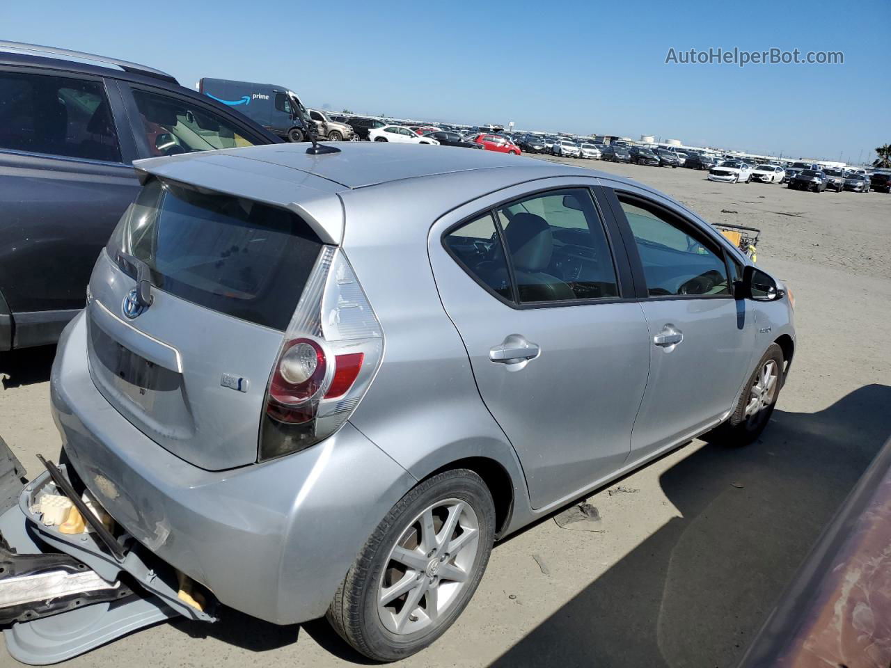 2013 Toyota Prius C  Silver vin: JTDKDTB3XD1040933