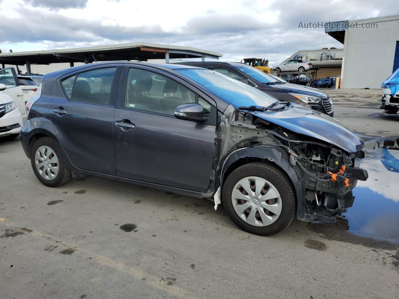 2013 Toyota Prius C  Серый vin: JTDKDTB3XD1538095