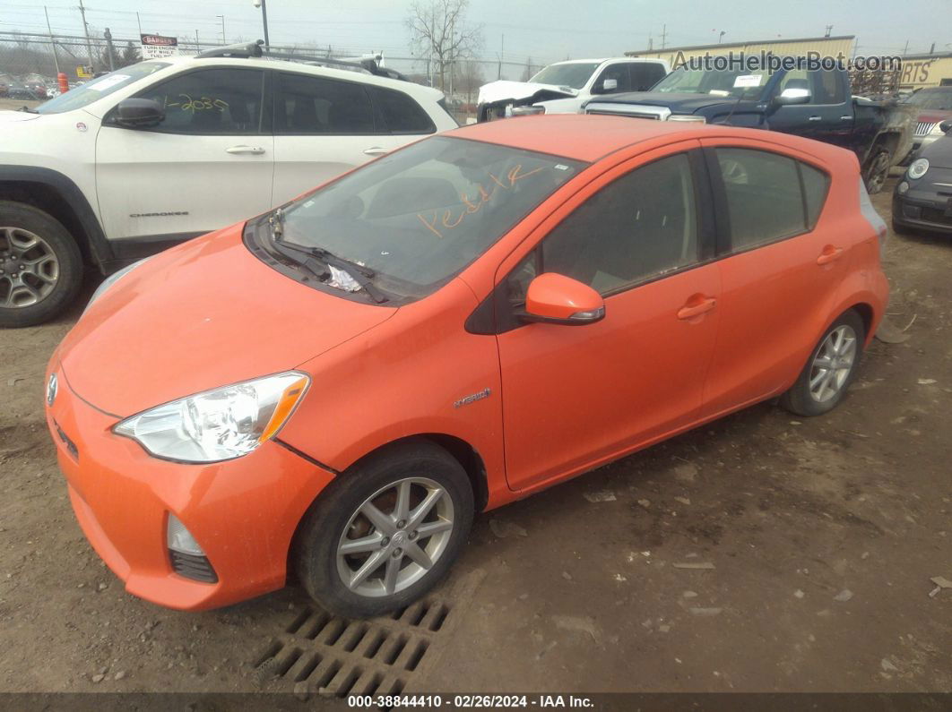 2014 Toyota Prius C Three Orange vin: JTDKDTB3XE1072153