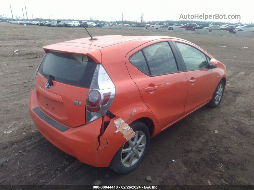 2014 Toyota Prius C Three Orange vin: JTDKDTB3XE1072153