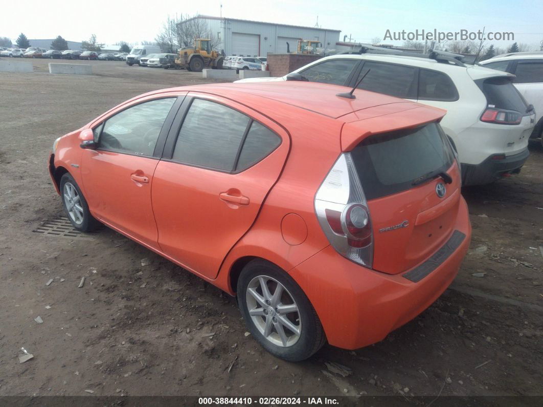 2014 Toyota Prius C Three Orange vin: JTDKDTB3XE1072153