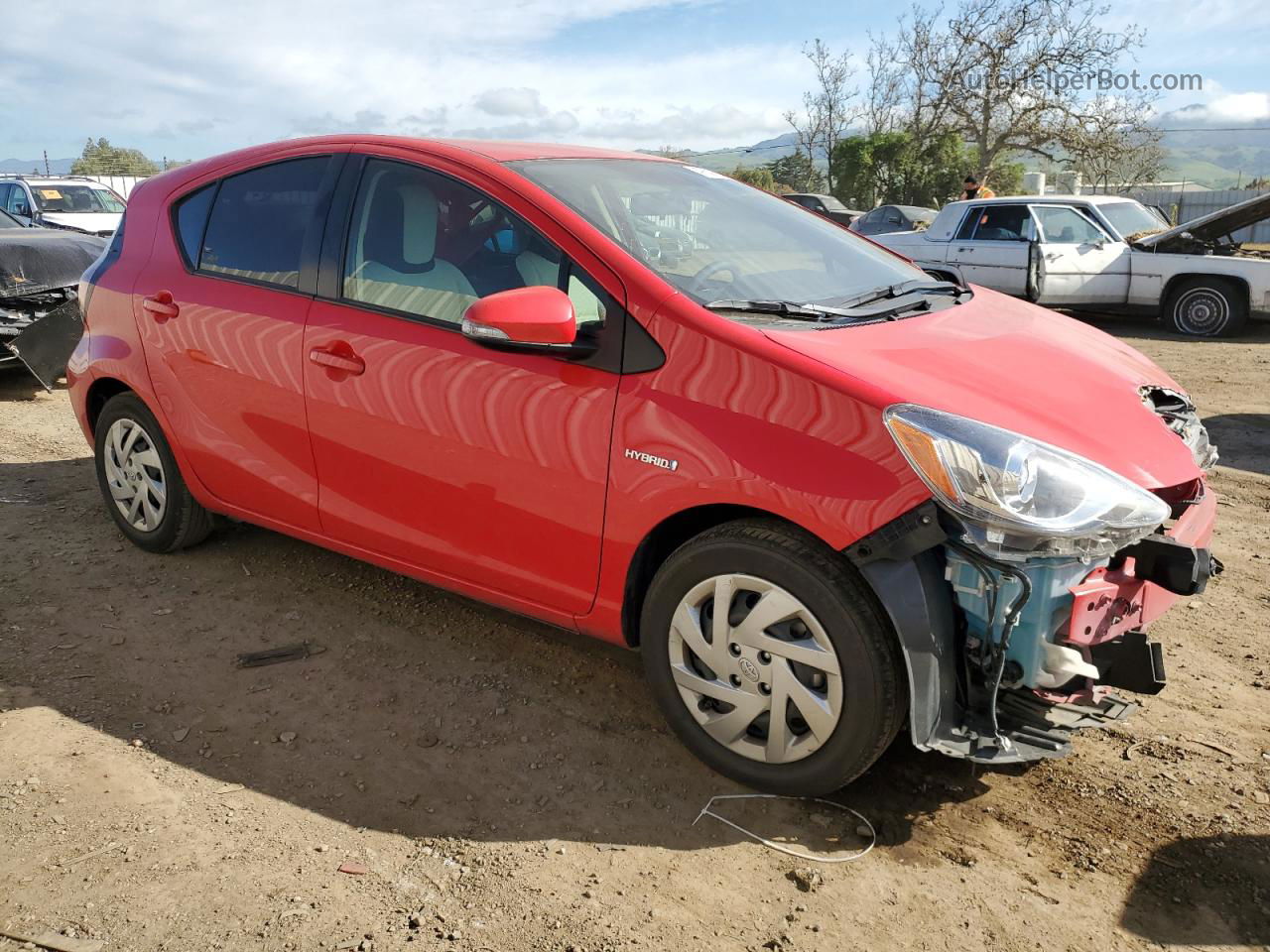 2015 Toyota Prius C  Red vin: JTDKDTB3XF1111101