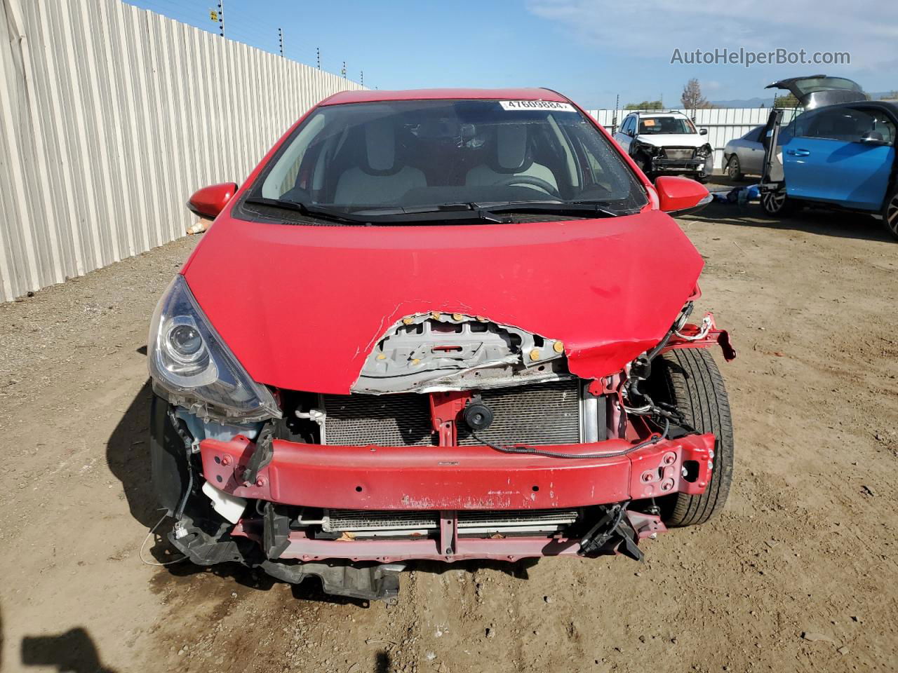 2015 Toyota Prius C  Red vin: JTDKDTB3XF1111101