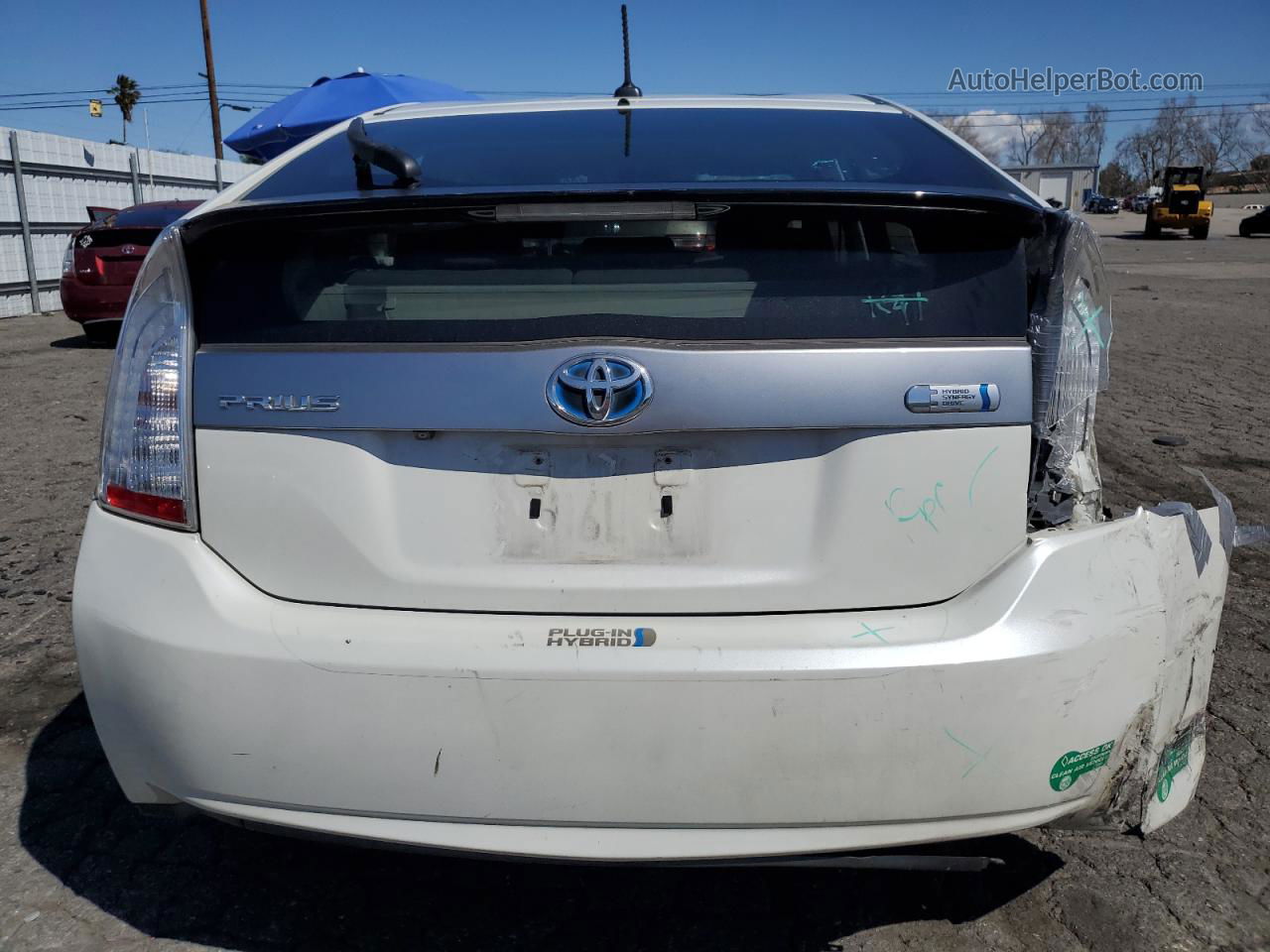 2013 Toyota Prius Plug-in  Белый vin: JTDKN3DP0D3037931