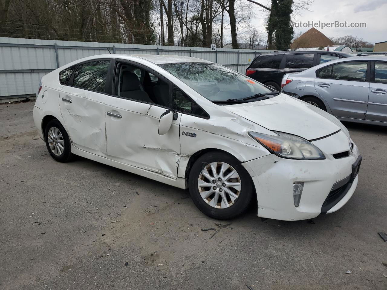 2013 Toyota Prius Plug-in  White vin: JTDKN3DP1D3045326