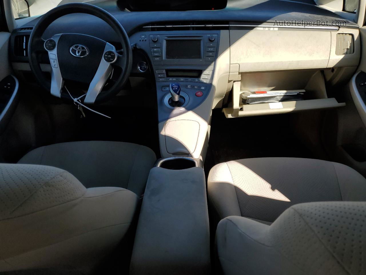 2013 Toyota Prius  Красный vin: JTDKN3DU0D0356432