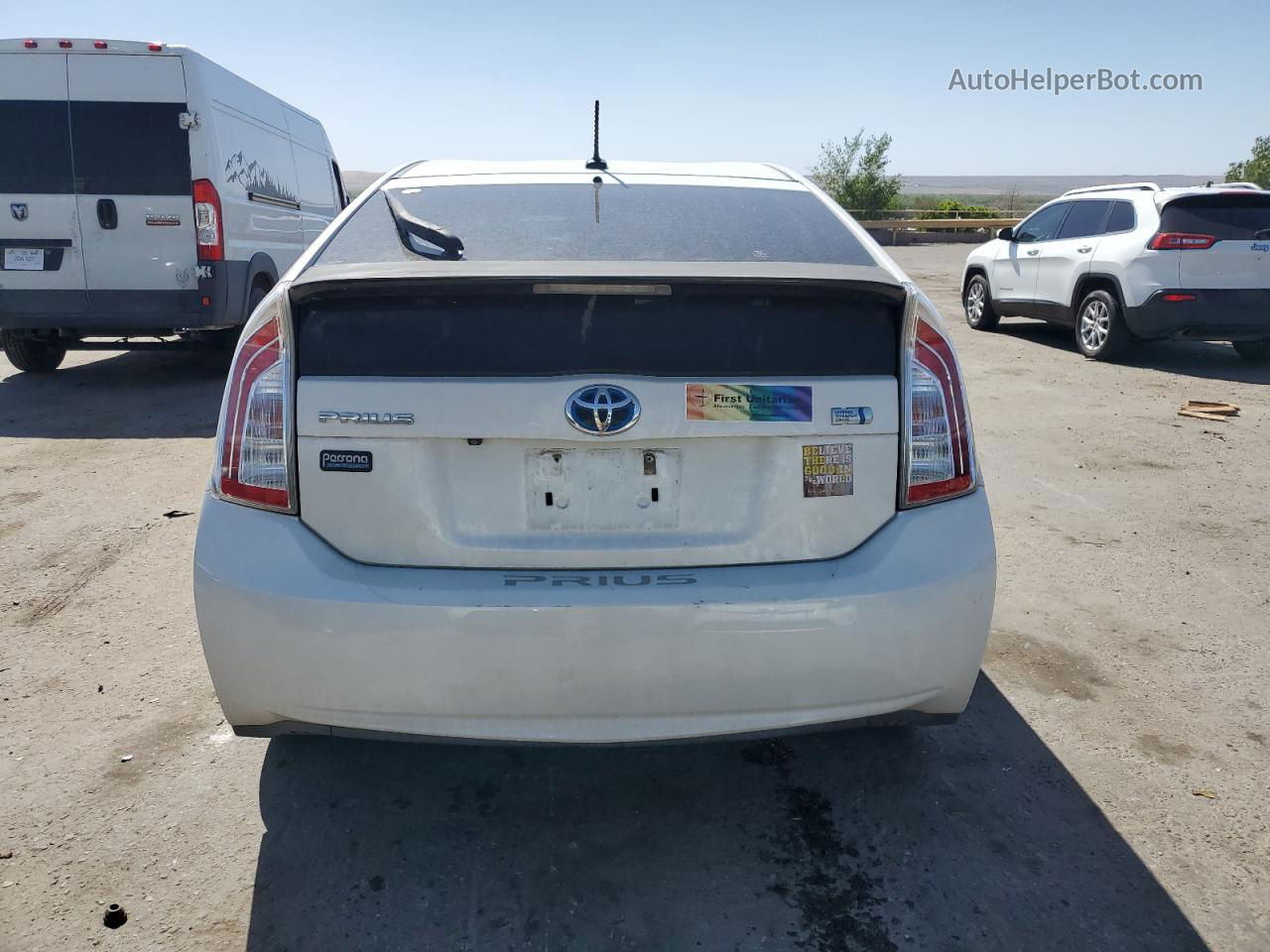 2013 Toyota Prius  Белый vin: JTDKN3DU0D5603046