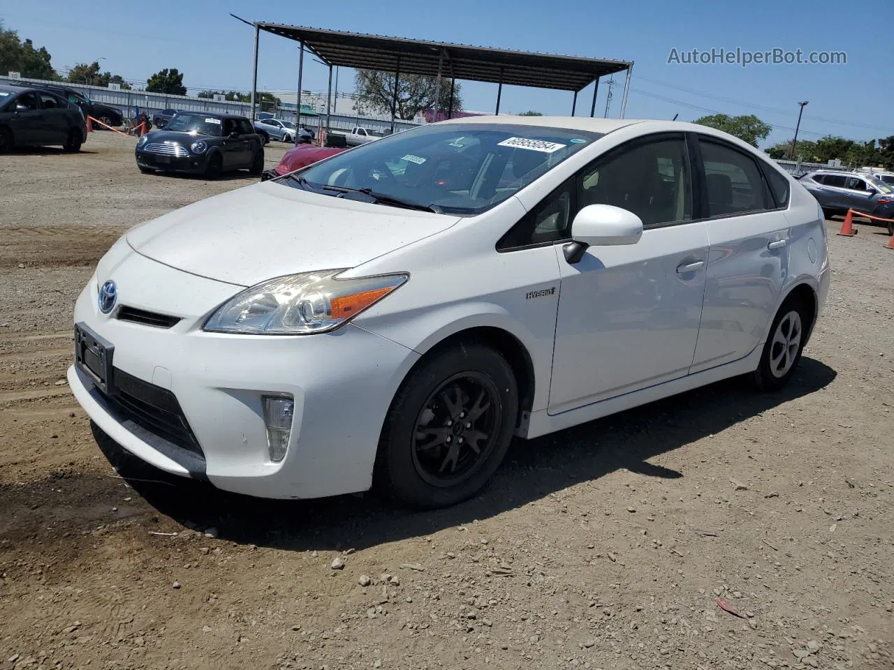 2014 Toyota Prius  White vin: JTDKN3DU0E0363835