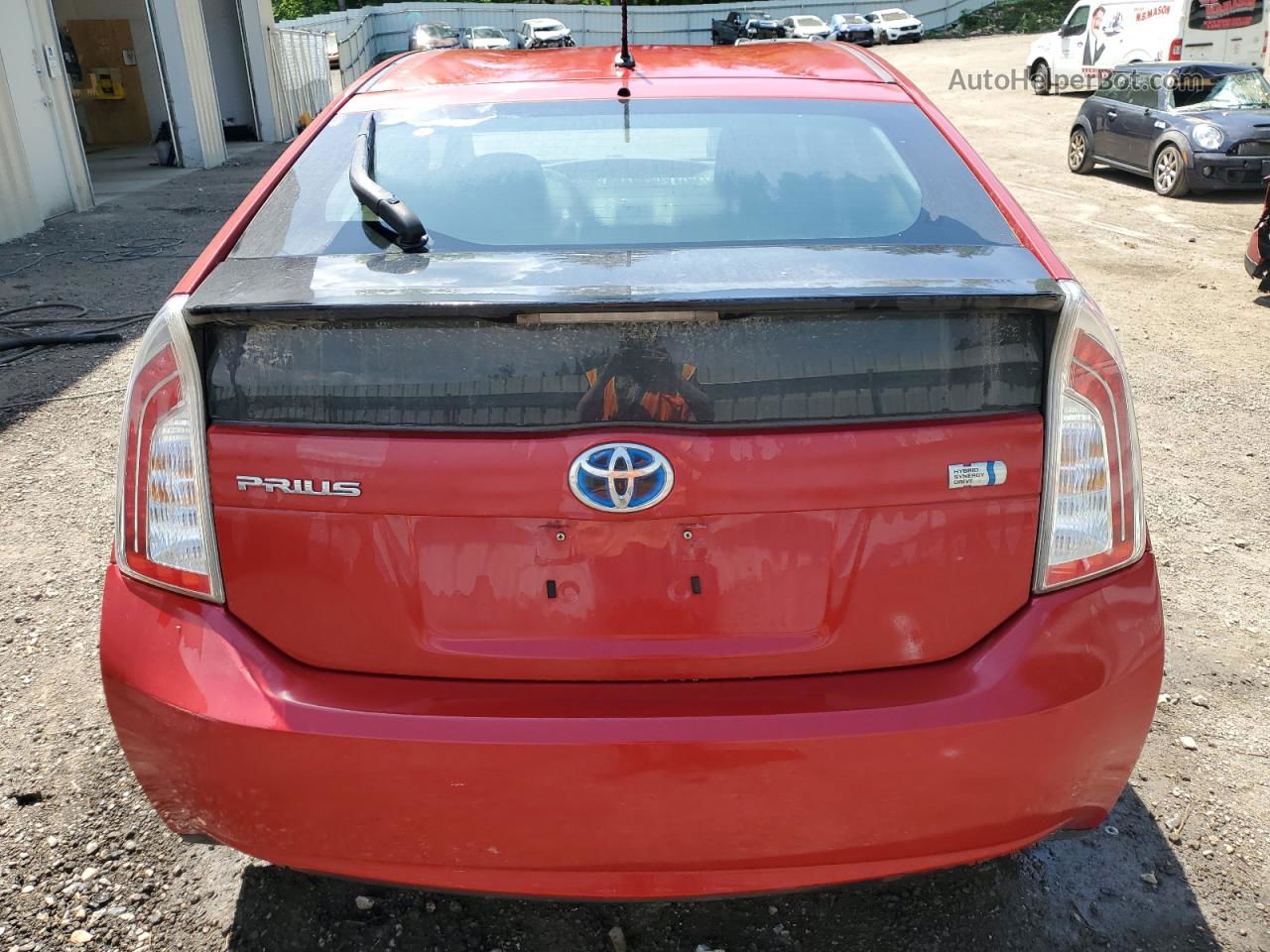 2014 Toyota Prius  Красный vin: JTDKN3DU0E1759788