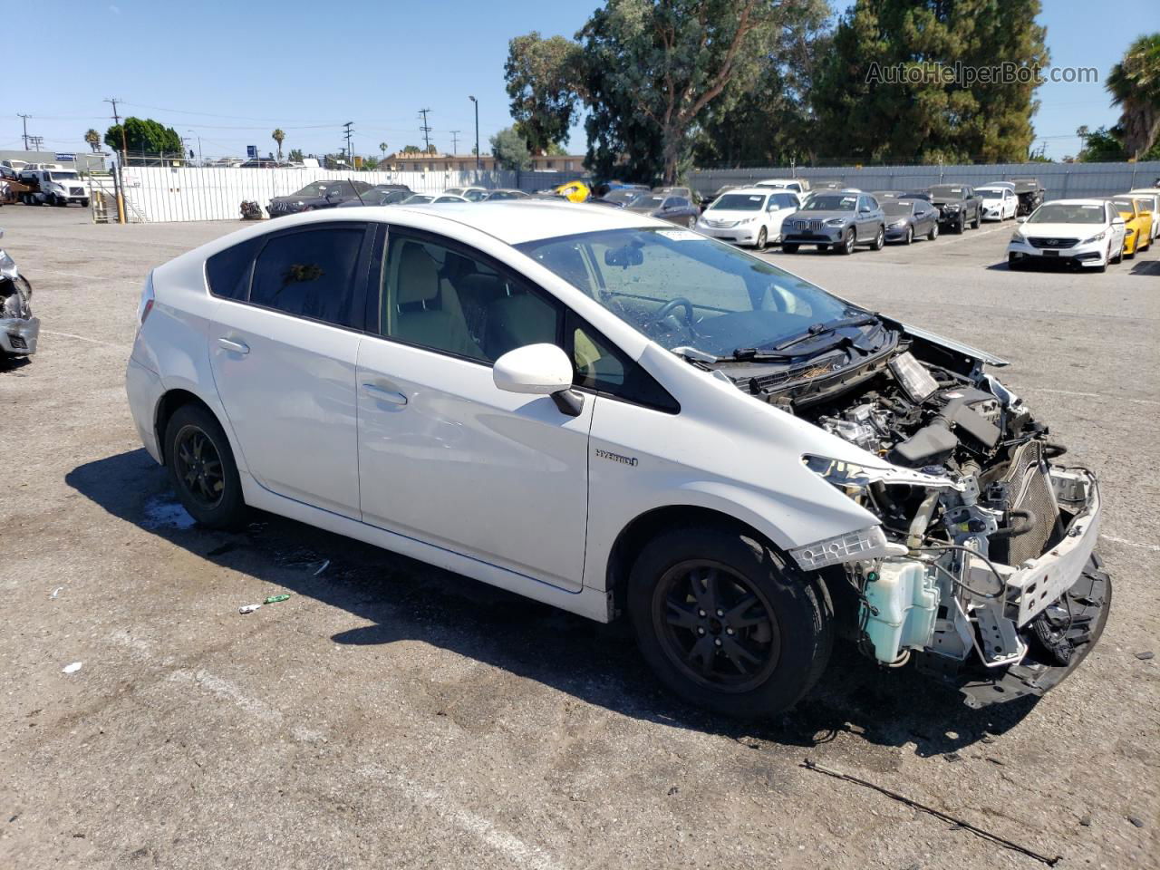 2014 Toyota Prius  White vin: JTDKN3DU0E1819276