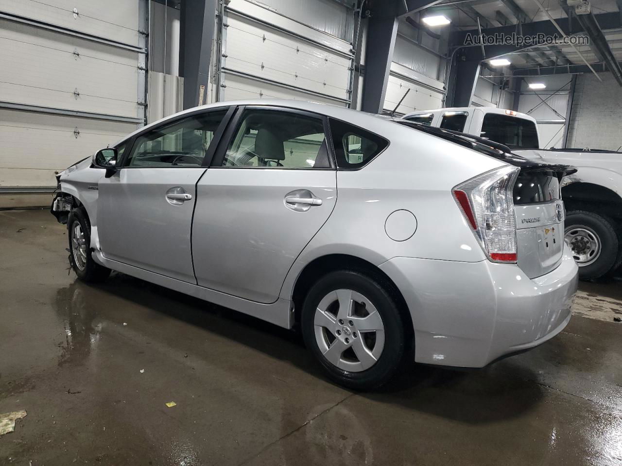 2011 Toyota Prius  Серебряный vin: JTDKN3DU1B1474089