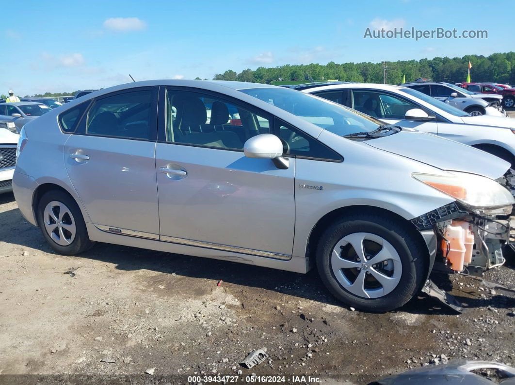 2012 Toyota Prius Two Серебряный vin: JTDKN3DU1C5505142