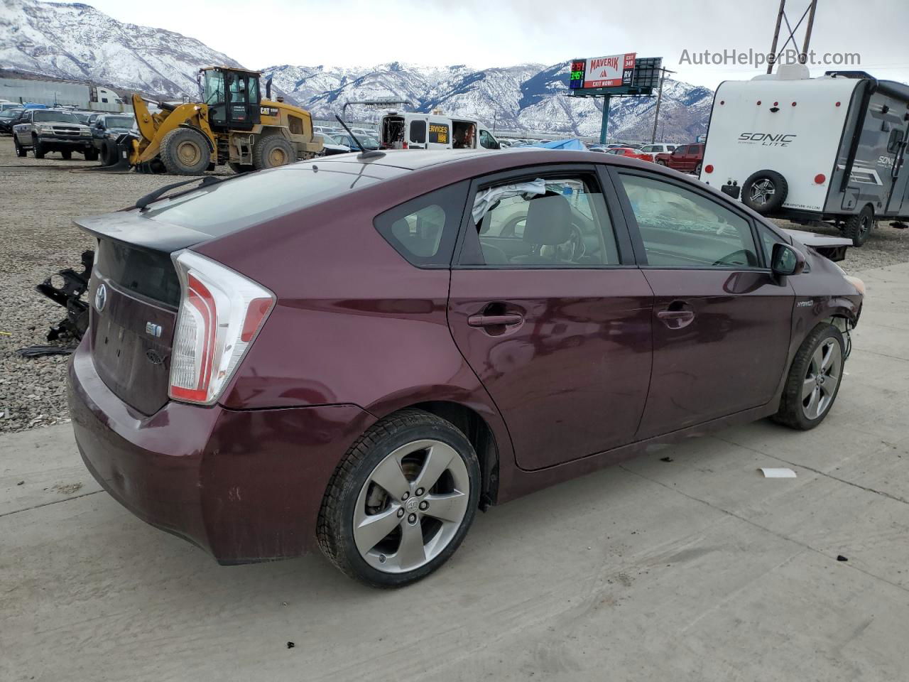 2013 Toyota Prius  Burgundy vin: JTDKN3DU1D5604819