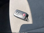 2013 Toyota Prius Two Серебряный vin: JTDKN3DU1D5663966