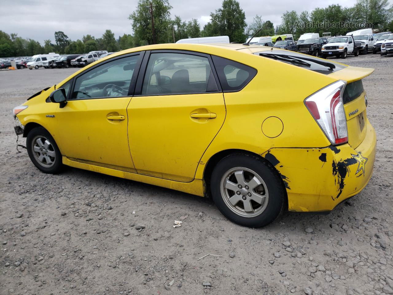 2014 Toyota Prius  Yellow vin: JTDKN3DU1E1772064