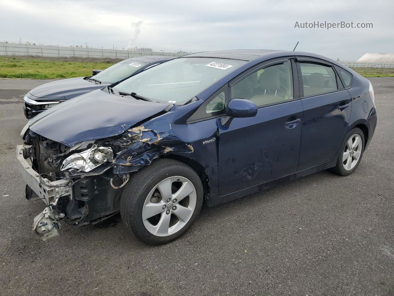 2014 Toyota Prius  Blue vin: JTDKN3DU1E1828679